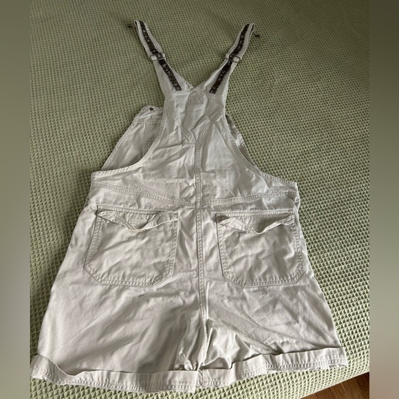 Women’s M Overalls Shorts - Picture 3 of 3